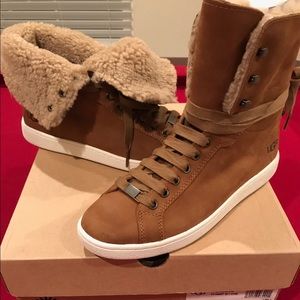UGG Sneakers